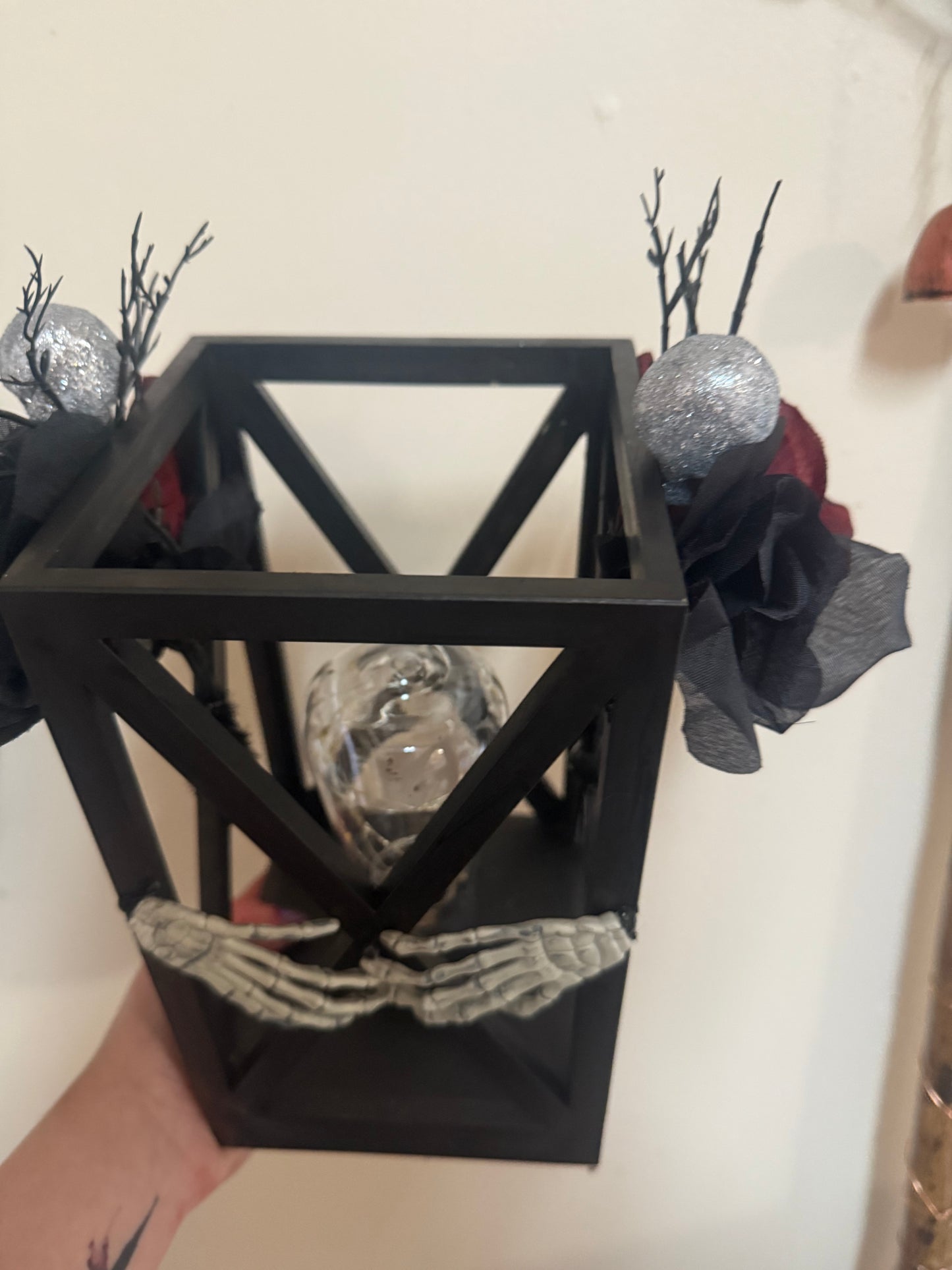 Gothic style lantern light