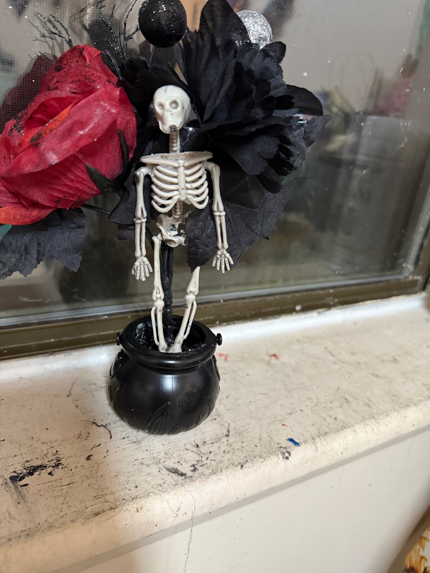 Skeleton & roses 🥀